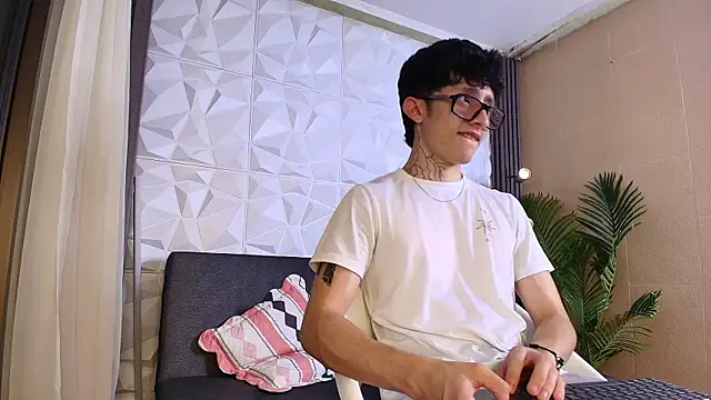 troy_rouge live sex cam