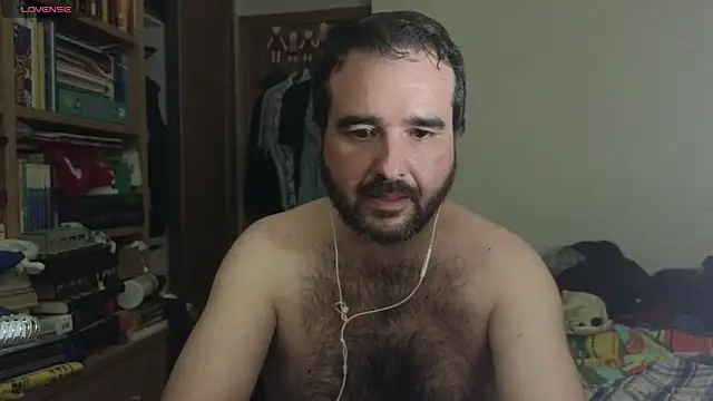 curiosillo83's Stripchat show and profile