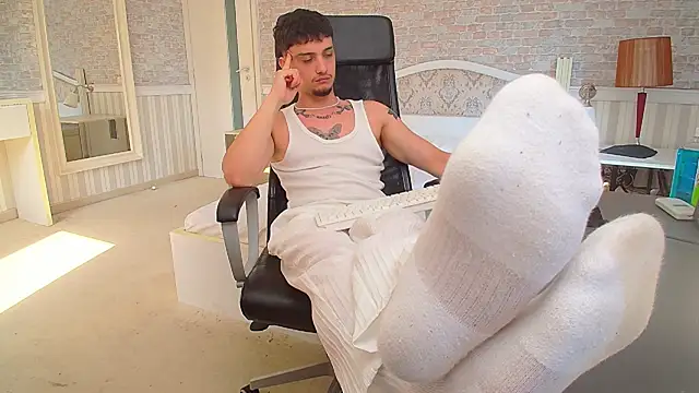 OscarGriffin live sex cam