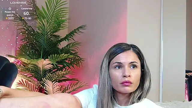 Avril_Cyrus's Stripchat show and profile