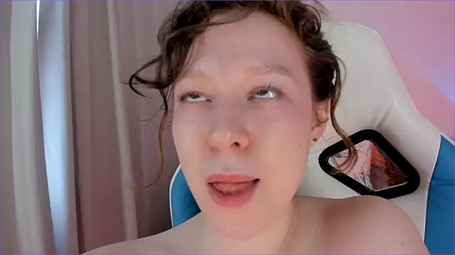 Viktoria_Oliverr's web cam