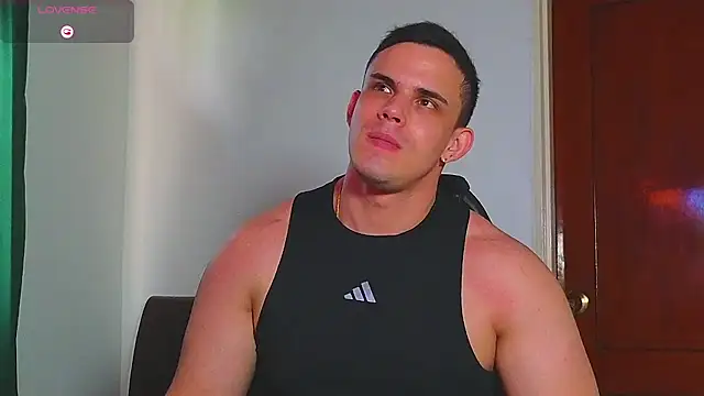 Regansmiths's Stripchat show and profile