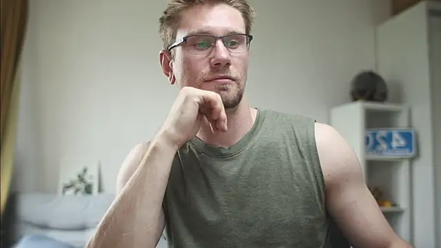 kevin-park's Stripchat show and profile