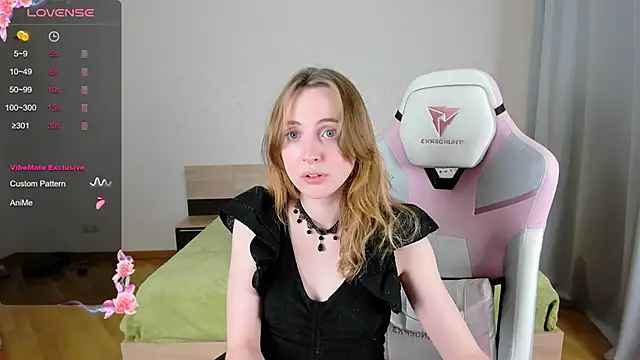 Cowell_Adelina's Stripchat show and profile