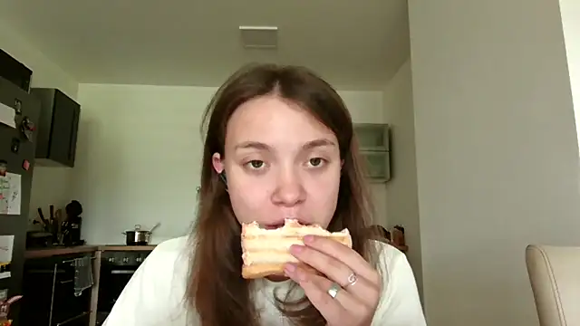 WonderAngela's web cam