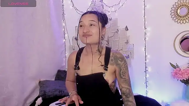 Eva_Lee_'s web cam