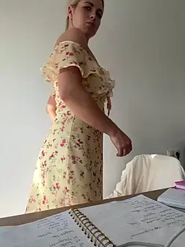 streetdoll live sex cam