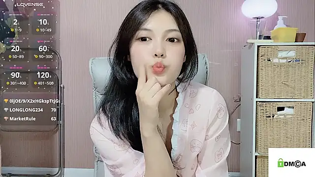 Regina0807 live sex cam