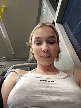 Baby_Tiny live sex cam