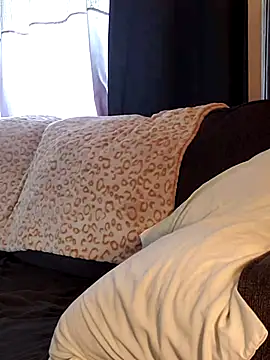 SidneyRaee's web cam