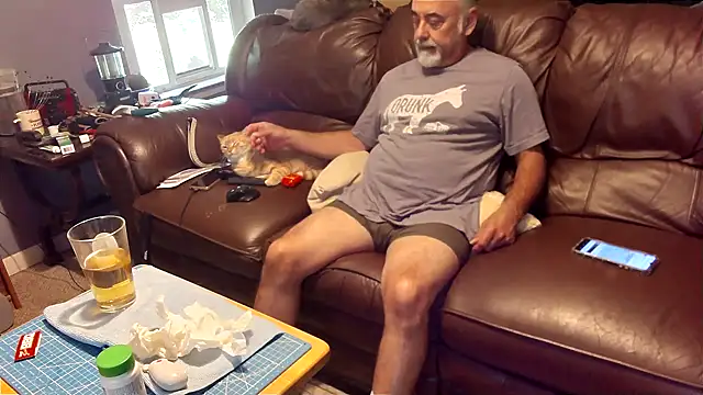 BigDaddyandSweetMama's web cam