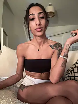 MilaRaee's web cam