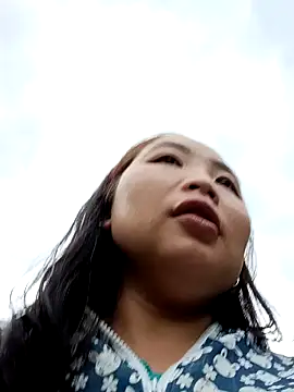 PhamPhung live sex cam