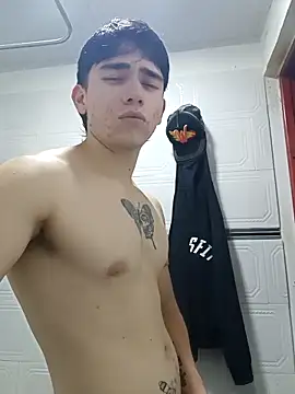 Logan_sixxer live sex cam