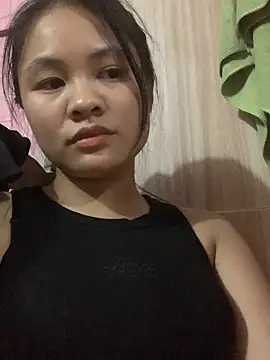 NhuFox live sex cam