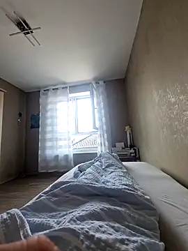DerechteJunge live sex cam
