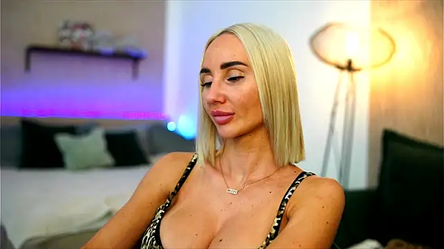 Dandeli0n live sex cam