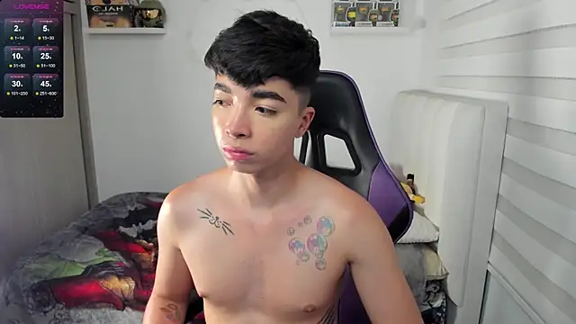 santy7v7 live sex cam