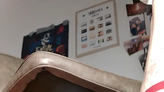 Unleashdesir's web cam