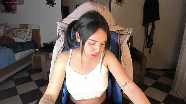 Emily_Nicole's web cam