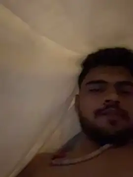Hornybeardguy live sex cam