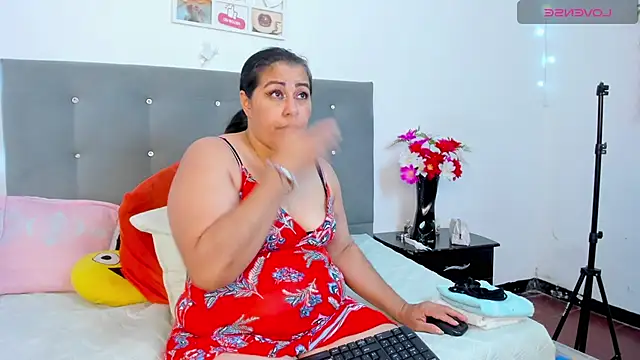 SexxyPamela's Stripchat show and profile