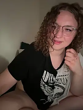 EmmieRae live sex cam