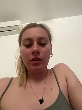 Amy_bunny's web cam