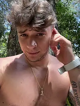 MATTEOSANTINO21 live sex cam