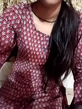 Queen_Pooja7's web cam