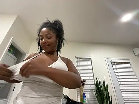 uneeklymade live sex cam