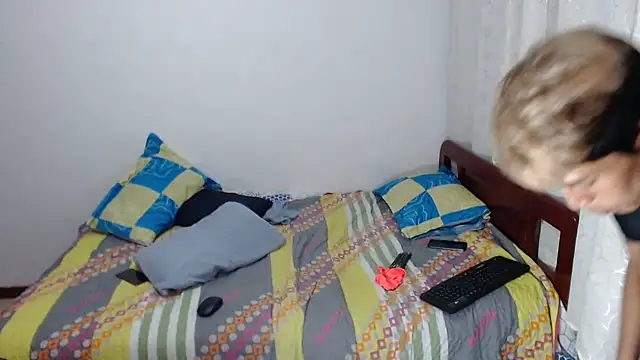 dani07-yalver live sex cam