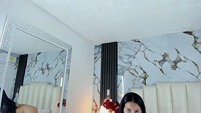 lulumars's Stripchat show and profile