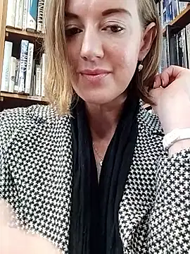 TopsyWilde live sex cam