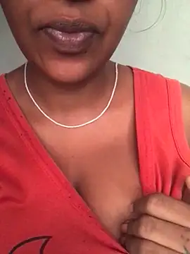 Honeygirl15's web cam