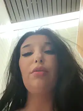 Tisha_Busty live sex cam