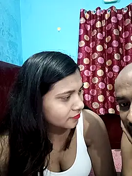 TheViralCouple's web cam