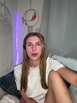 emma05 live sex cam
