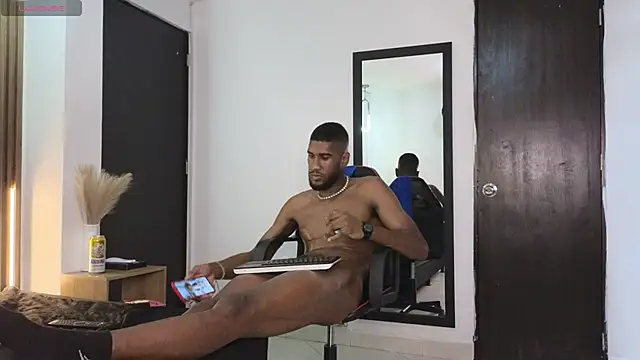 Souljaboy_Dy live sex cam