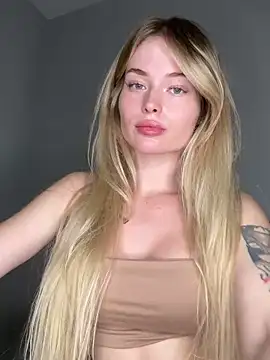 Vladamais live sex cam