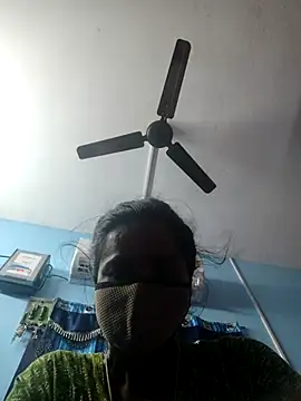 tamil_indiankushpu's web cam