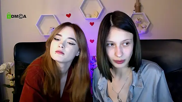 liana_kisses live sex cam
