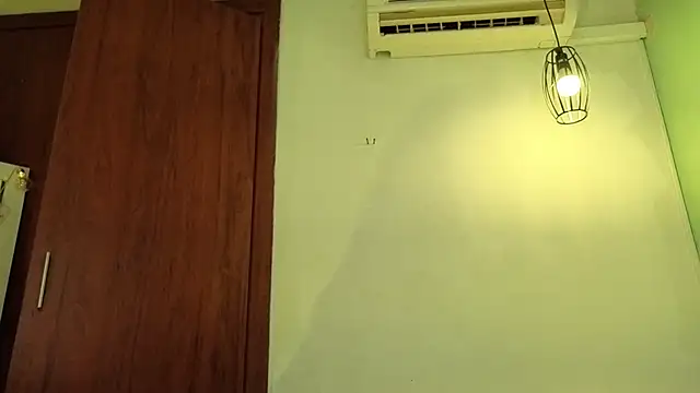 Kimandyuk live sex cam