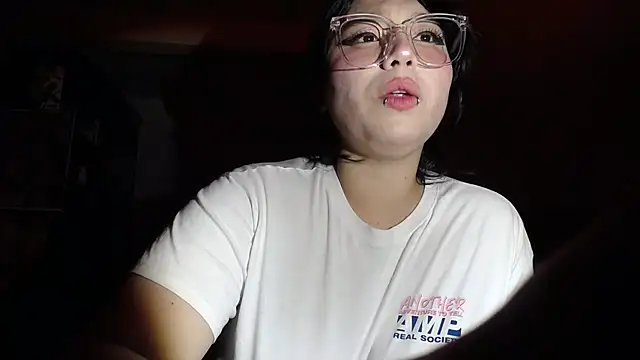 Dirtydreams1's Stripchat show and profile
