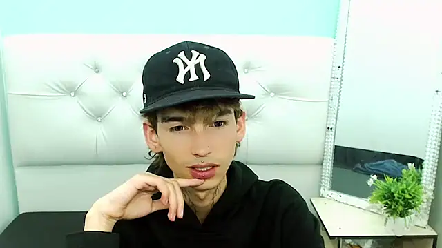 ttimy_x_boy live sex cam