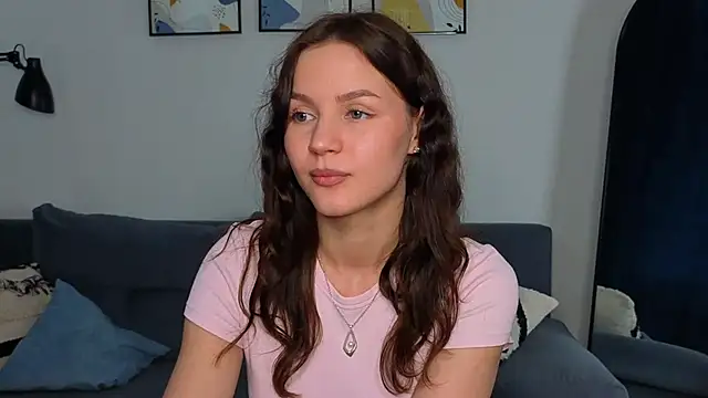 Ksyushy's Stripchat show and profile