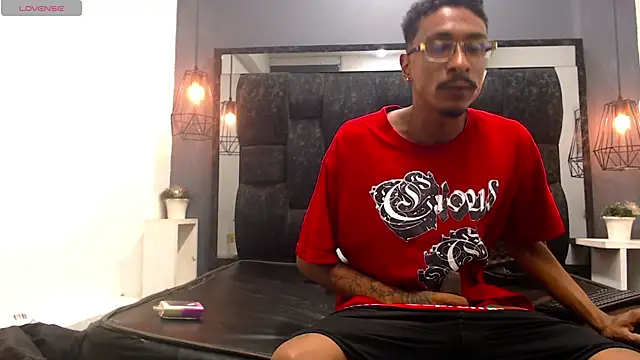 Jose_Smoke's Stripchat show and profile