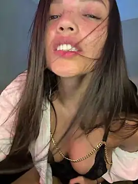 MisFrekcles_ live sex cam