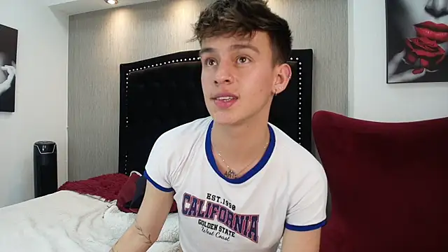 LiamWildx20 live sex cam