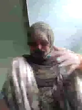 Love-pari077's web cam
